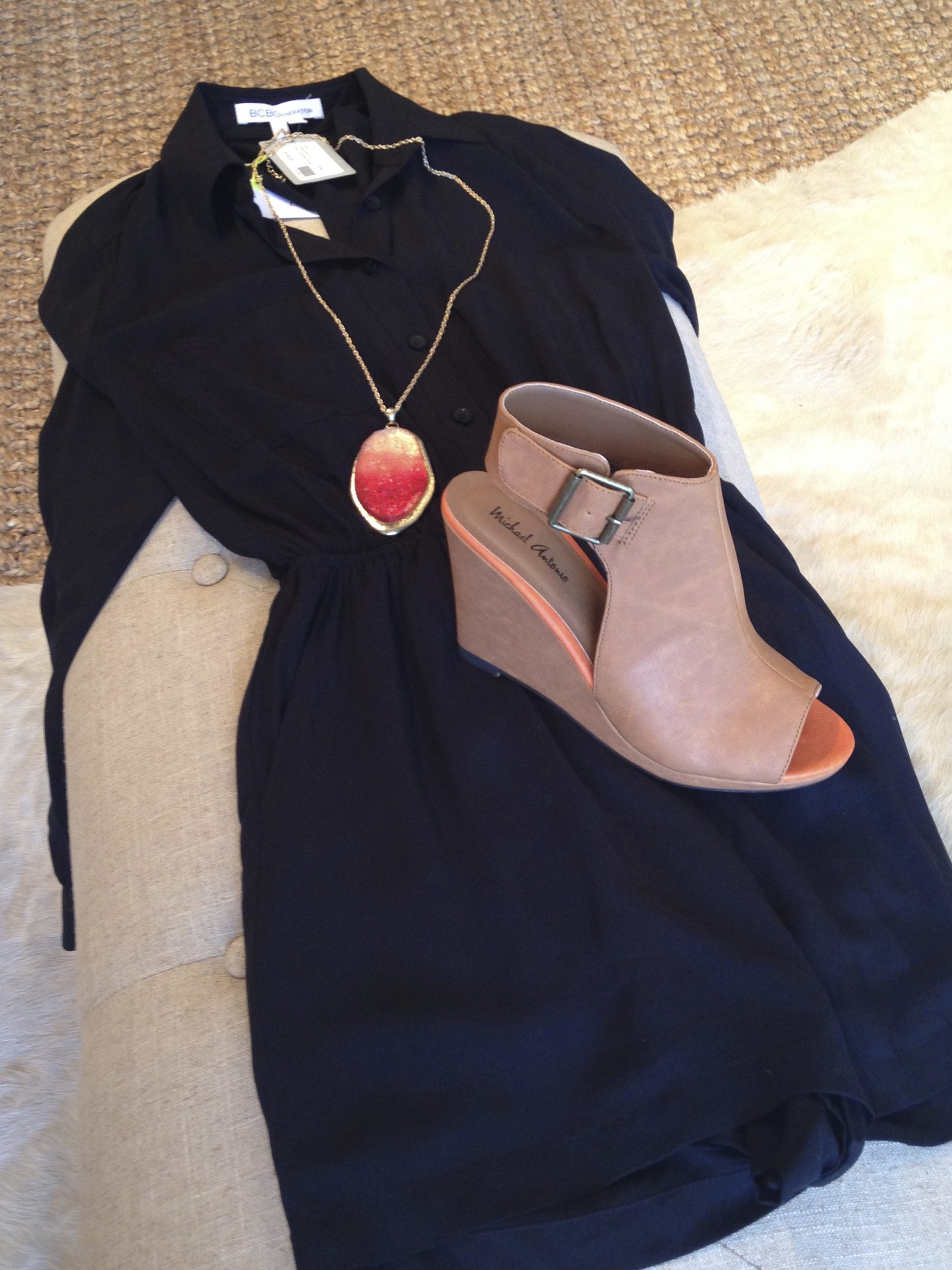 Accessorize: 3 Ways To Accessorize A Solid Black Romper - Catenya McHenry Accessorize: 3 Ways To Accessorize A Solid Black Romper - Catenya McHenry