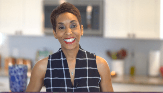 The Mom Who Can't Cook Show creator and host Catenya McHenry cooks the Hello Fresh recipe Sriracha Pork Chops