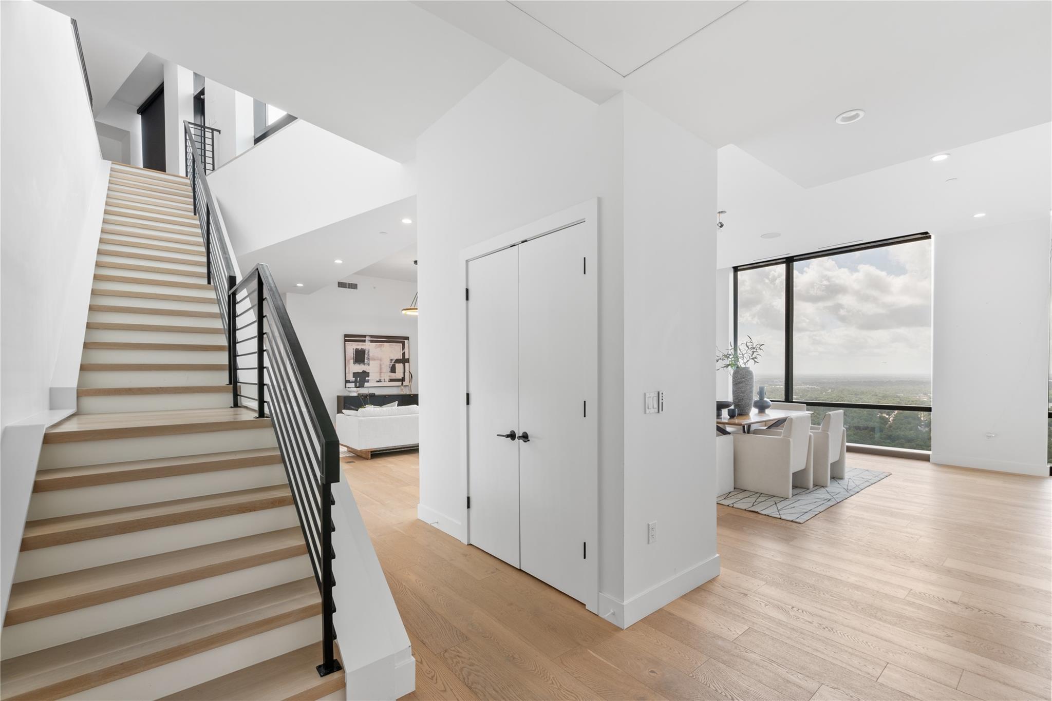Lifestyle Austin TX and Rainey Street Penthouse