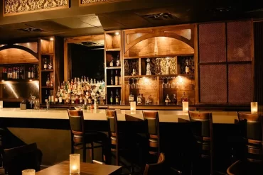 Inside the Vintage Era Nica on 4th Street Jazz Club | Lifestyle Austin TX | Downtown